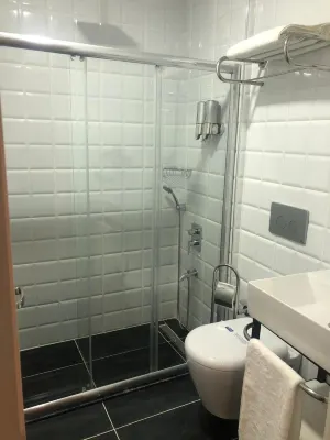 Uzer Otel Photos