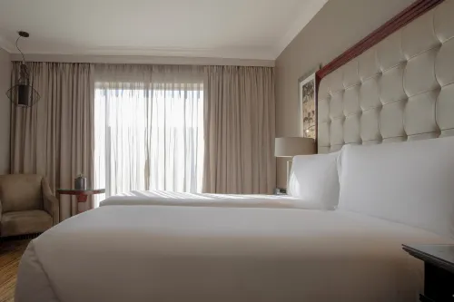 InterContinental Hotels Johannesburg O.R.Tambo Airport Zimmer Photos