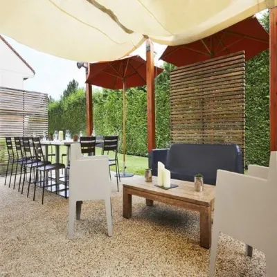 Campanile Villennes-Sur-Seine - Poissy - Hôtel rénové en 2024 Restauration Photos