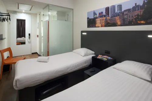 EasyHotel the Hague City Centre Rooms Photos