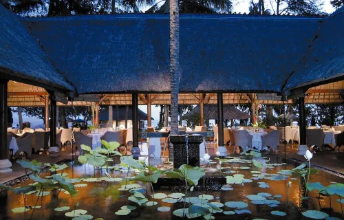 The Oberoi Beach Resort, Bali Restauration Photos