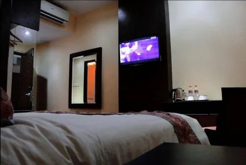 The Belagri Hotel & Convention Kamar Photos