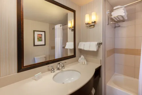 Hilton Garden Inn Pittsburgh University Place Photos