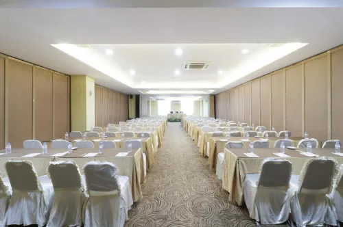 Grand Kanaya Hotel مرافق الأعمال Photos