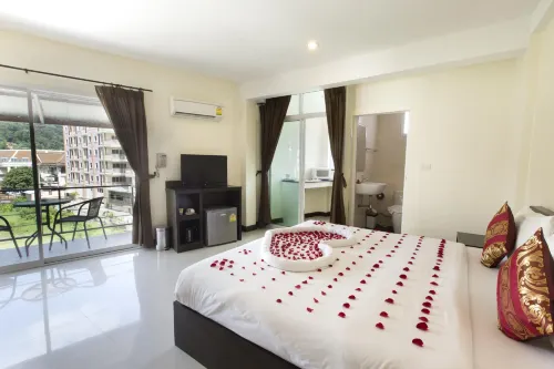 The Elegant Patong Photos