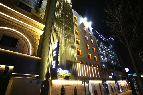 W hotel Außen Photos