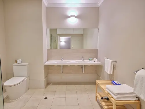 The Marina Hotel - Mindarie Photos