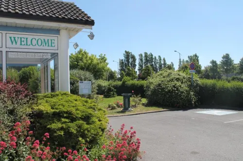 Sure Hotel by Best Western Calais Coquelles Tunnel s/ Manche Public Areas Photos
