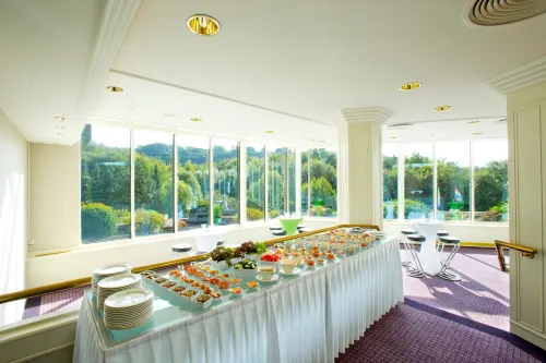 DoubleTree by Hilton Luxembourg Restauration Photos