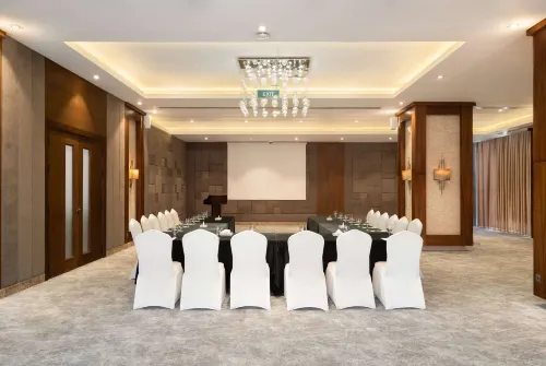 Ramada by Wyndham Erbil Gulan Street Бизнес-удобства Photos