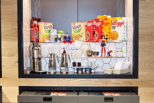Moxy Rust Dining Photos