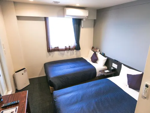 HOTEL LiVEMAX Tokyo Ayase-Ekimae Zimmer Photos