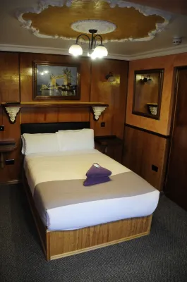 Cricklewood Lodge Hotel Rooms Photos
