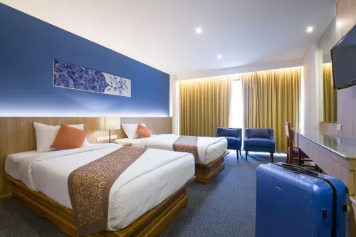 Royal Palace Hotel Rooms Photos