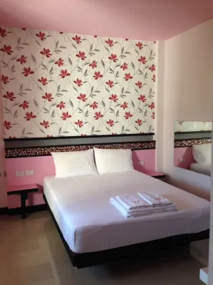 U2 Inn Rooms Photos