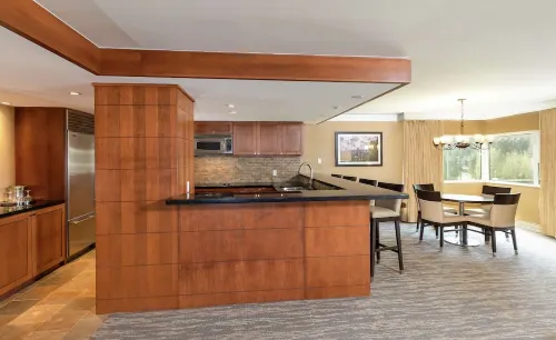 Hilton Whistler Resort & Spa Photos