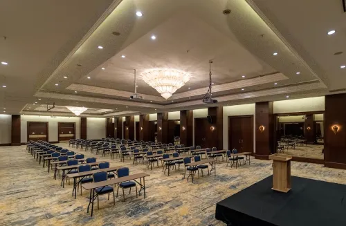 Wellborn Luxury Hotel Business Facilities Photos