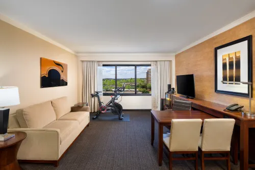 Embassy Suites by Hilton Austin Downtown South Congress Camere Photos