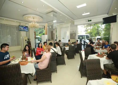 An Hotel Restauration Photos
