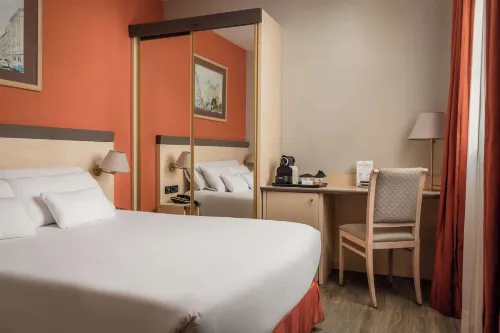 Sunotel Club Central Camere Photos