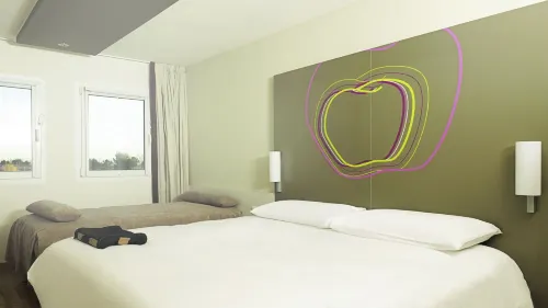 Hotel Ibis Styles Lleida Torrefarrera Photos