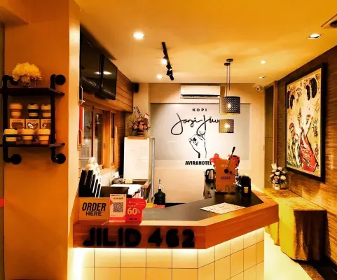 Avira Hotel Makassar Makanan Photos