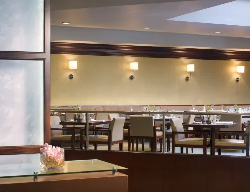 The Westin Southfield Detroit Restauration Photos