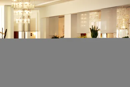 Evergreen Laurel Hotel Photos