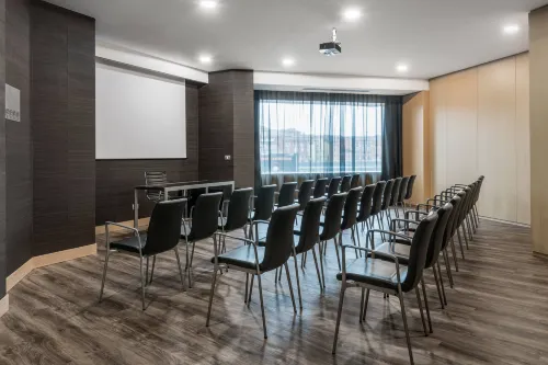 AC Hotel Milano Business Photos