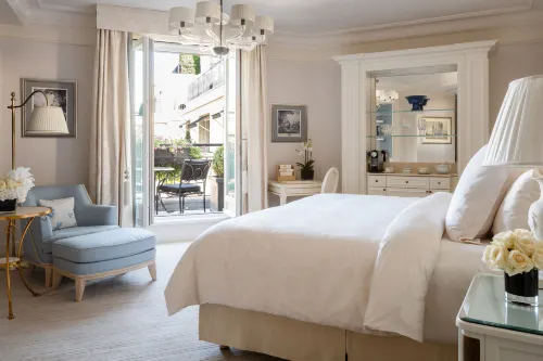 Four Seasons Hotel George V Paris Phòng Photos
