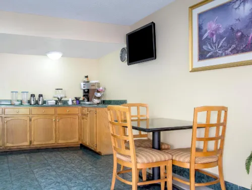 Knights Inn Antioch Ristorazione Photos