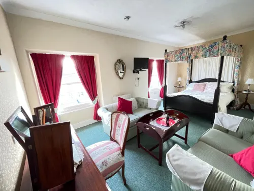 White Court Llandudno Rooms Photos