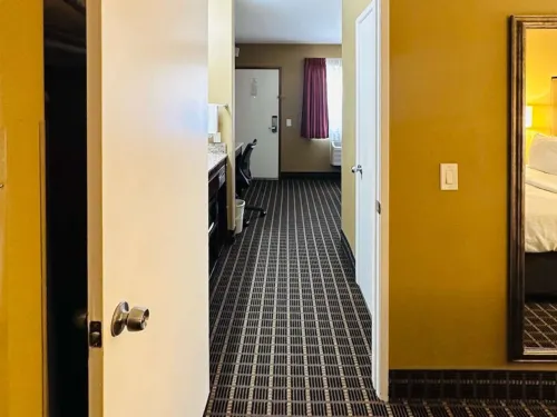Quality Inn & Suites Westminster Seal Beach Photos