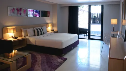 Conjioo Hotel Kuta Managed by Mhm Photos