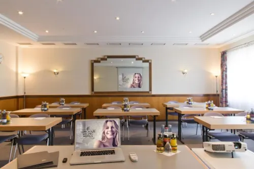 QU Hotel Augsburg Business Facilities Photos