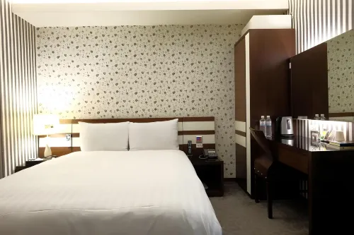Talmud Hotel Gongyuan Photos