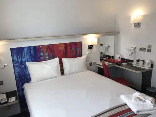 Ramada by Wyndham Milton Keynes Rooms Photos