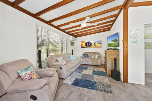 Flynns Beach Caravan Park Photos