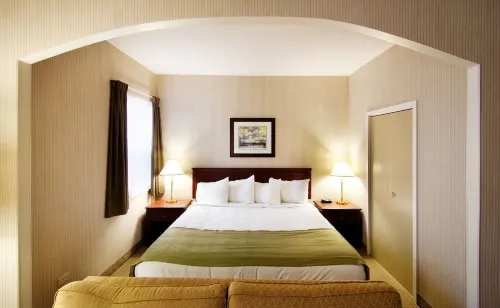 Ramada by Wyndham St. Johns Chambres Photos