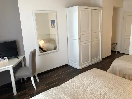 Hotel Toskana Rooms Photos