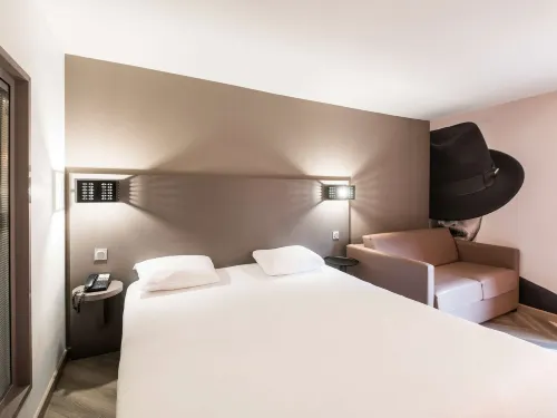 ibis Styles Nice Vieux Port Chambres Photos