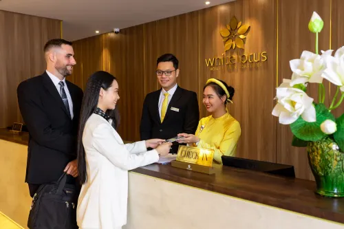 Khách Sạn White Lotus Huế Khu vực công cộng Photos