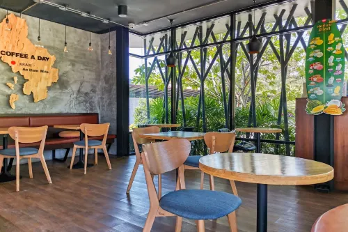The Tama Hotel Restauration Photos