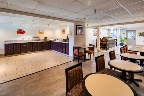SureStay Plus Hotel by Best Western Durham Medical Center Mahlzeiten Photos