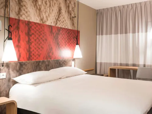 Ibis Hotel Köln am Dom Rum Photos