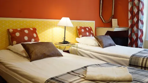 Hotel des Dames Photos