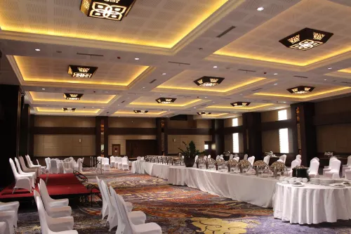 Braling Grand Hotel Purbalingga, Azana Hotels Collection Бизнес-удобства Photos