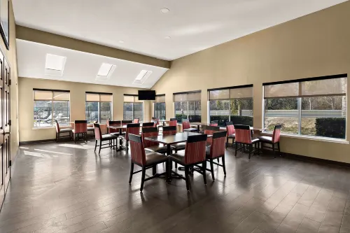 Comfort Inn & Suites Sequoia Kings Canyon Restauration Photos