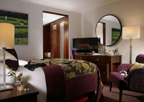 Camden Court Hotel Rooms Photos
