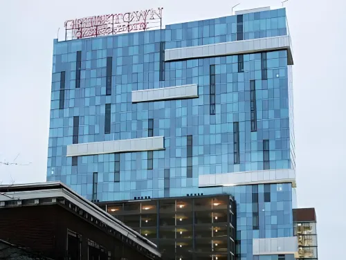 Hollywood Casino at Greektown Rooms Photos